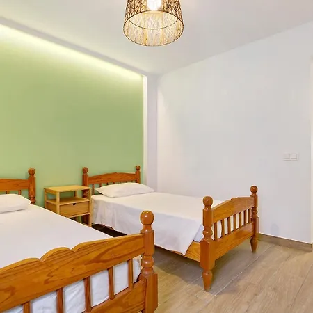 Falco 2 Appartement *