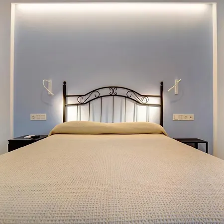 Falco 2 Apartment